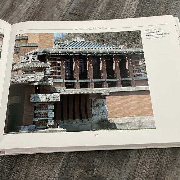 The Vision of Frank Lloyd Wright Hardcover  Book - Picture 5 of 8